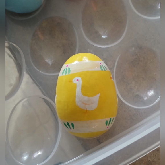 Vintage Lillian Vernon Pastel Patterned Hand Painted 12 Pcs Wood Easter Eggs - Picture 2 of 7